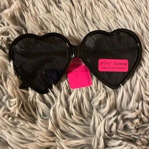 Betsey Johnson Heart Sunglasses NWOT Black Plastic